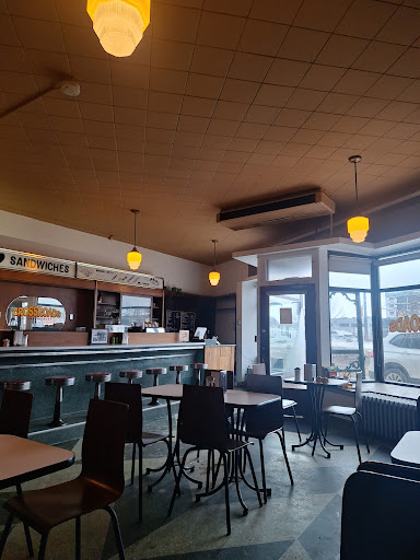 Photo of Crossroads Convenience - 348 Algonquin Ave, North Bay, ON P1B 4W3